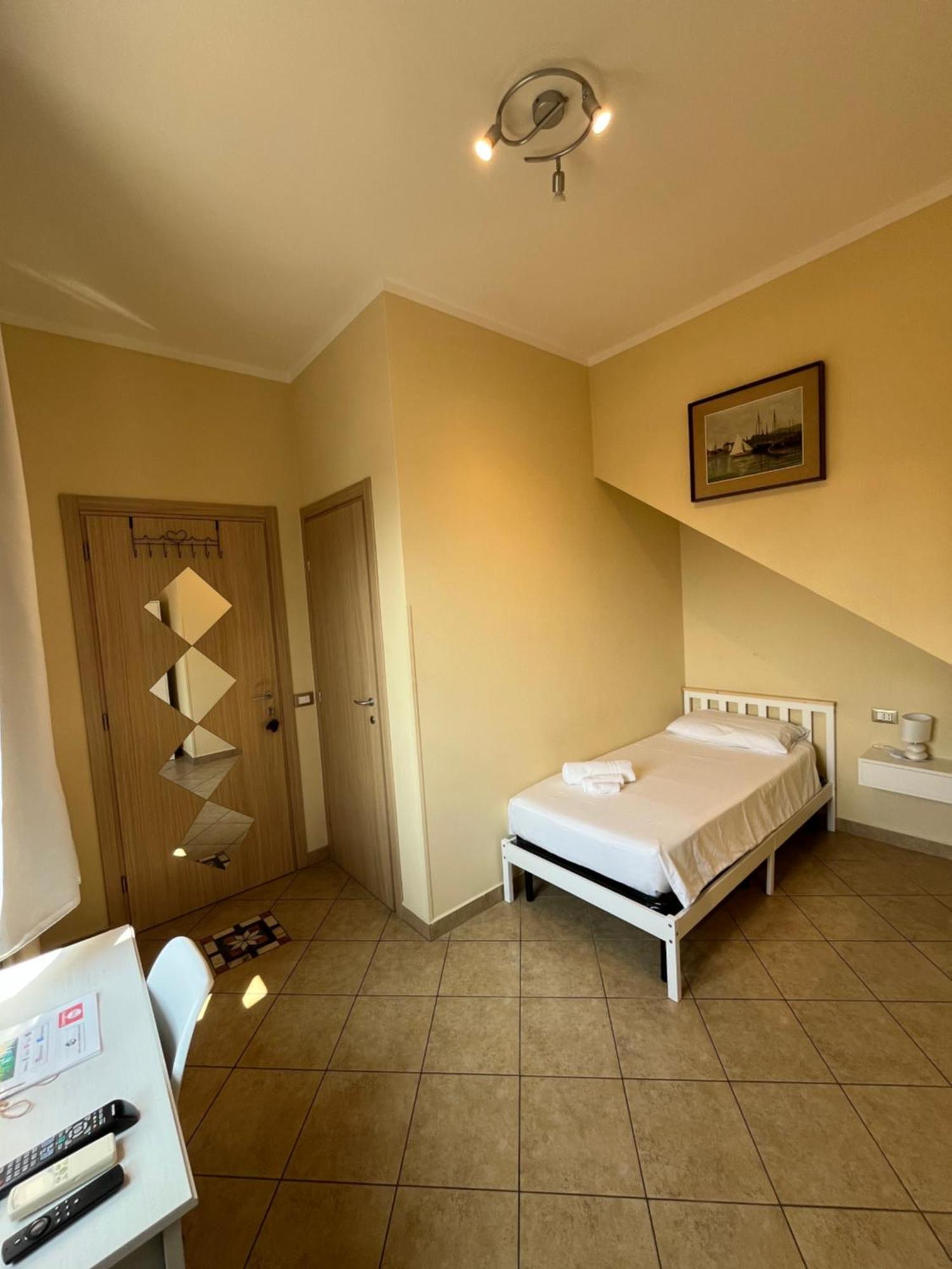 B&B Garzola Оссуччо Экстерьер фото