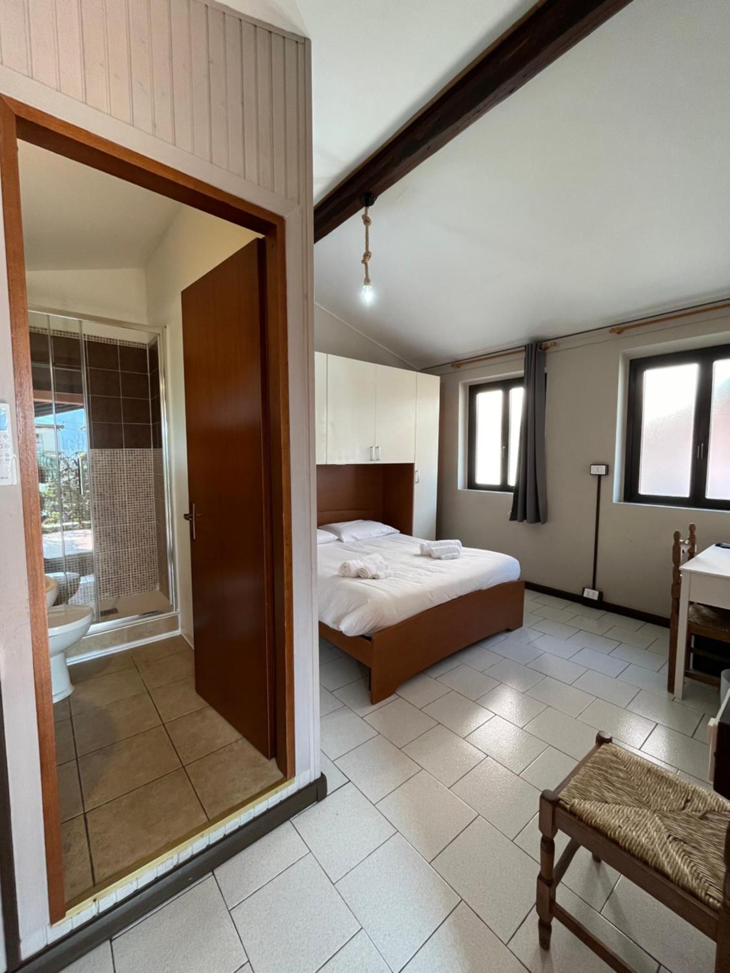 B&B Garzola Оссуччо Экстерьер фото