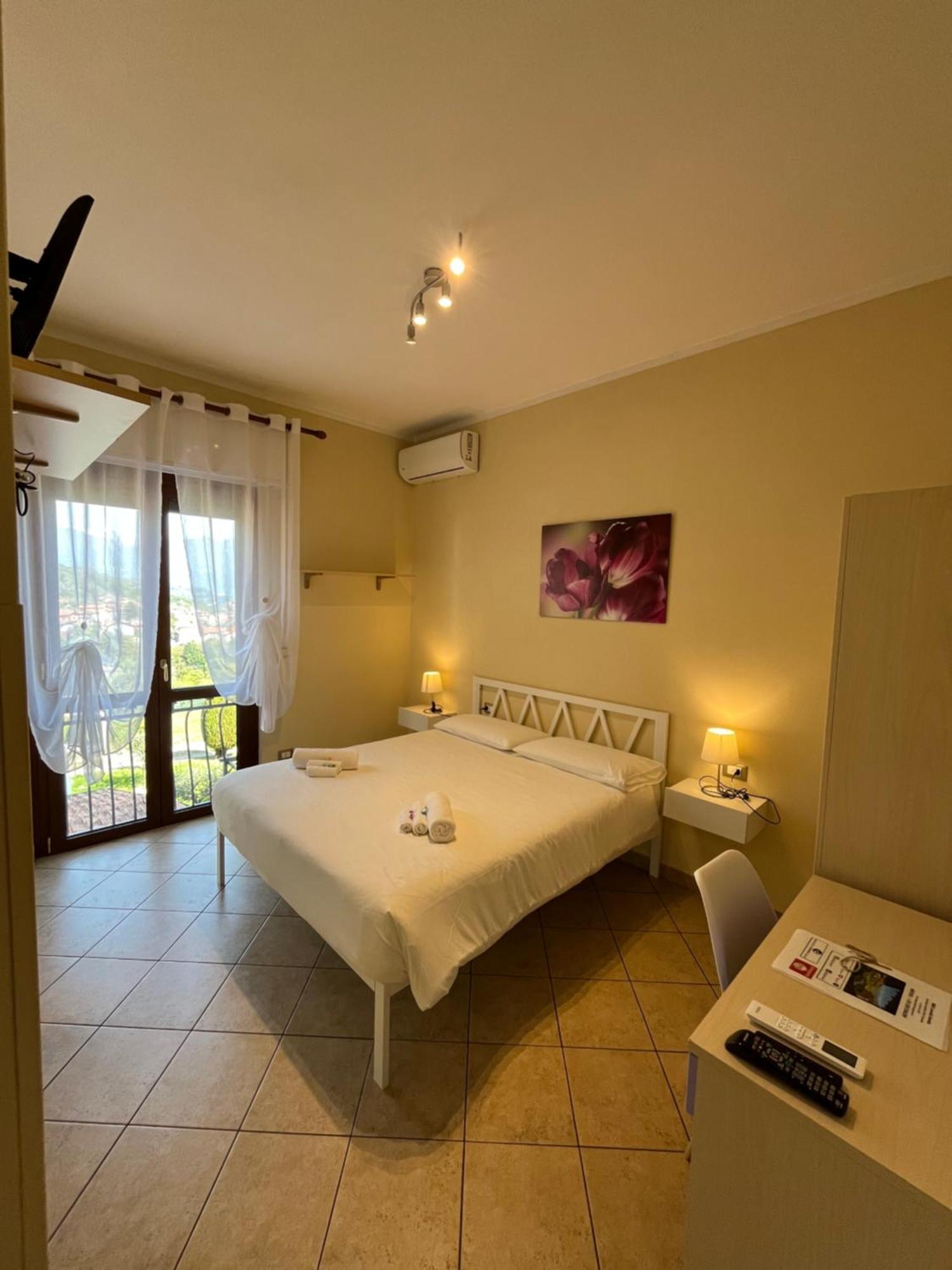 B&B Garzola Оссуччо Экстерьер фото