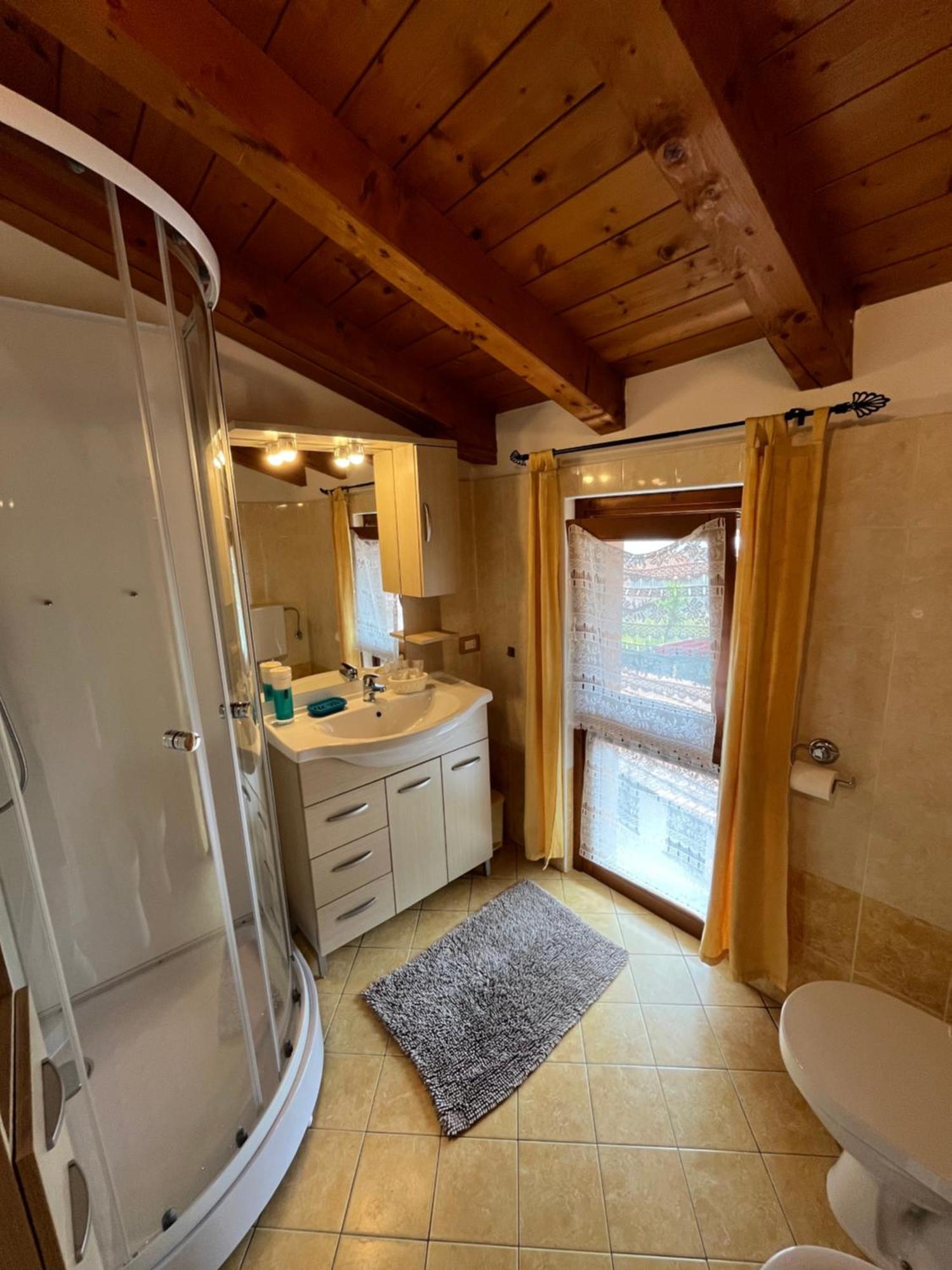 B&B Garzola Оссуччо Экстерьер фото